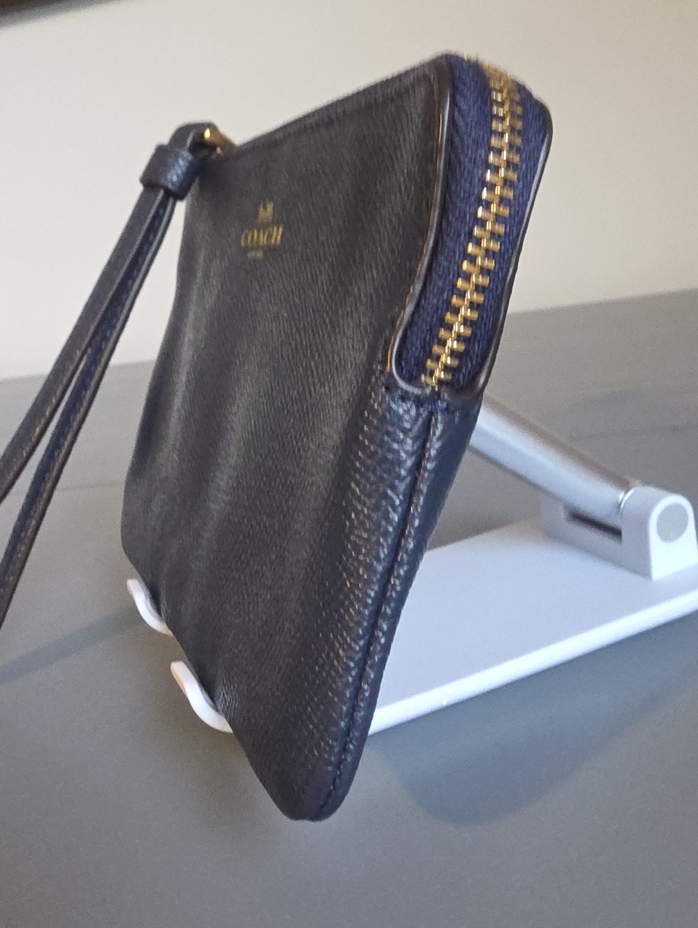 COACH NEW YORK Navy Blue Corner Zip Wristlet - Picture 5 of 9